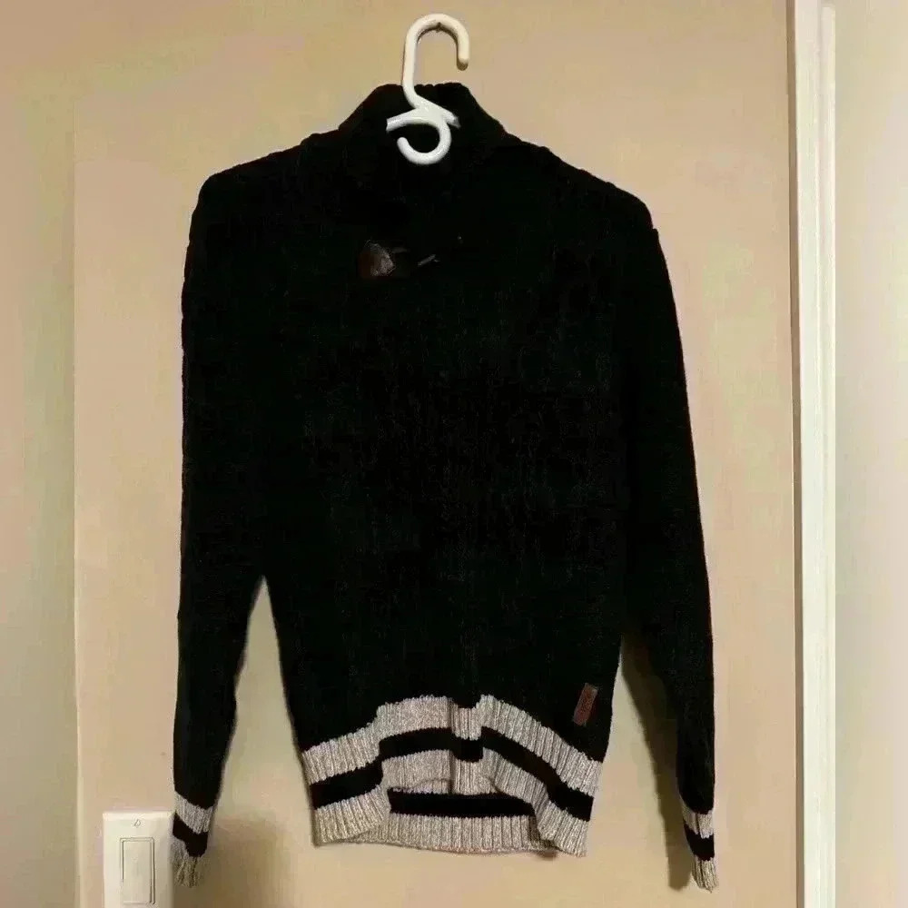 Roots sweater